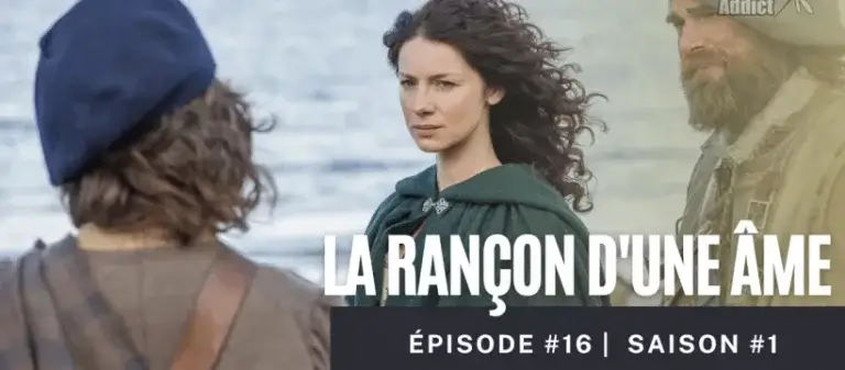 Claire Fraser, vêtue d’une cape verte, se tient aux côtés de membres du clan MacKenzie au bord de l’eau – épisode 16 "La rançon d’une âme", saison 1 de la série Outlander.