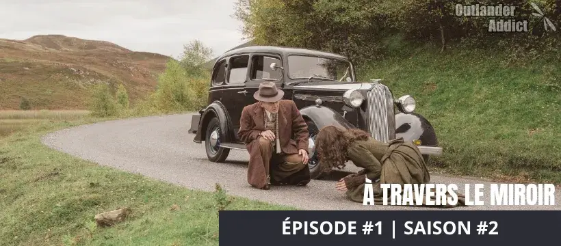 Claire de retour à son époque. Elle est à genoux, déboussolée et en pleure face à un automobiliste en apprenant la défaite des Jacobites à Culloden. - Outlander Saison 2 épisode 1 A travers le miroir