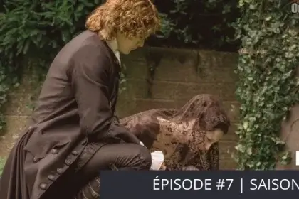 Claire et Jamie tout deux vêtu de noir dépose une des cuillères d'apôtres sur la tombe de Faith. - Outlander saison 2 épisode 7 "Faith"