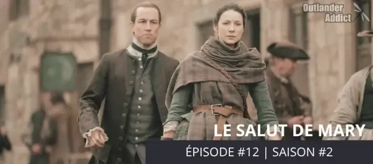 Claire marche dans une rue d'Inverness suivie par le Capitaine Black Jack Randall habillé en civil. Celui-ci lui demande de soulager son frère malade qui ne peut être soigné. - Outlander saison 2 épisode 12 "Le Salut de Mary".