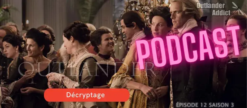 Jamie est Claire attendent de pouvoir saluer le gouverneur lors d'une réception. Celui-ci n'est nul autre que Lord John d'où le regard surpris de Claire et Jamie. - Outlander saison 3 épisode 12