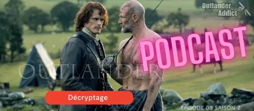 Jamie face à Dougal, torse nu avec un camouflage de guerrier, ont un échange tendu. Jamie s'affirme en tant que leader du Clan Fraser. - Outlander saison 2 épisode 9 "Je suis Prest"