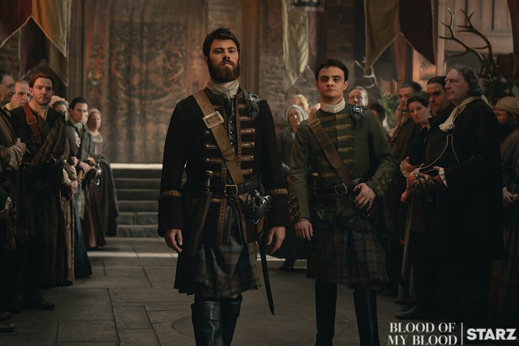 colum et dougal mackenzie au gathering dans l'épisode 3 de blood of my blood